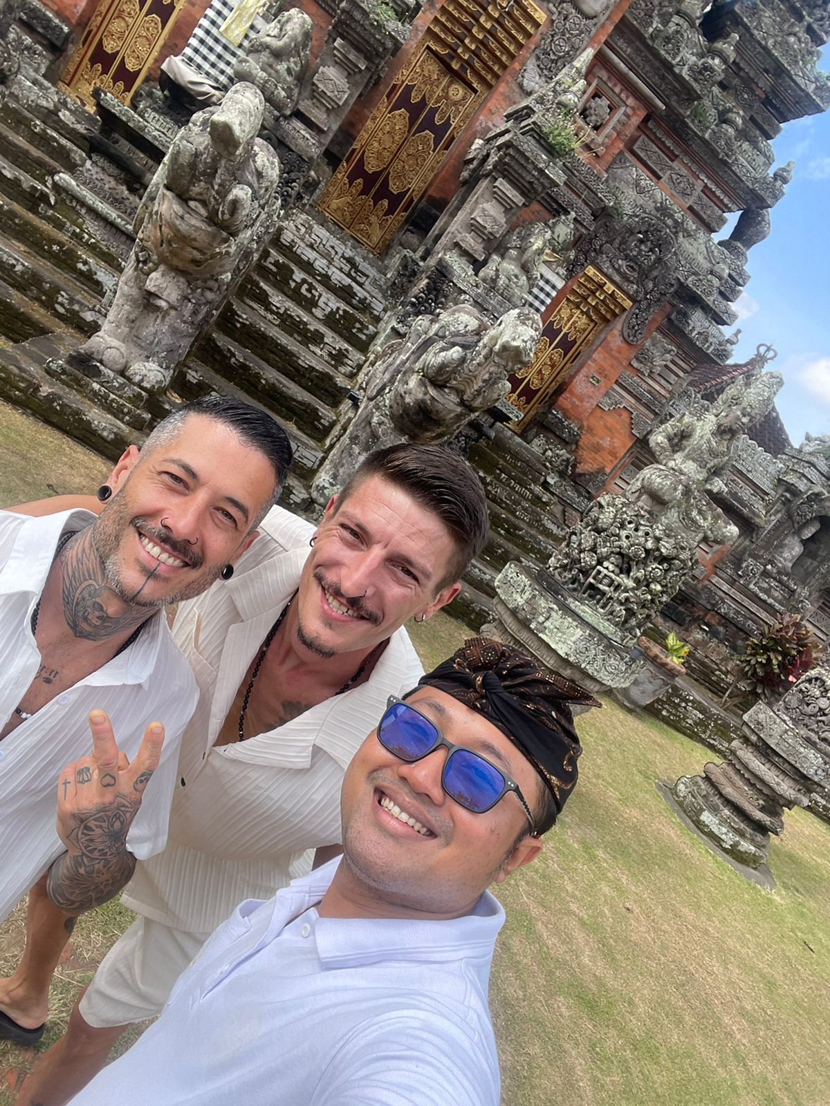 conductor privado habla español bali