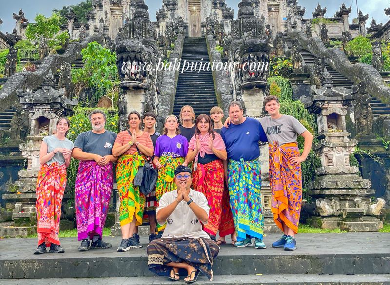 guia y conductor privado bali